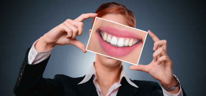 Дали е можно да се избелат забите со „домашни“ методи дома?